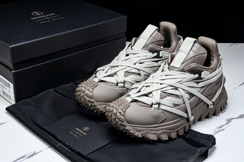 R.O x MNCLR Trailgrip Megalace "Taupe"™
