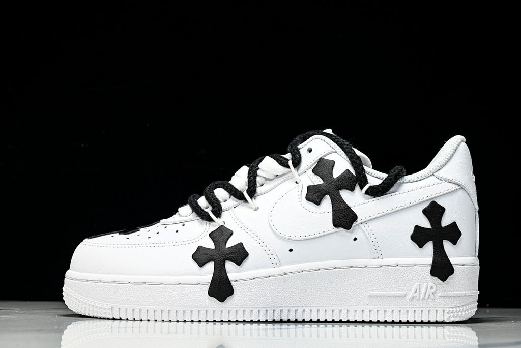 Black Crosses White AF1™