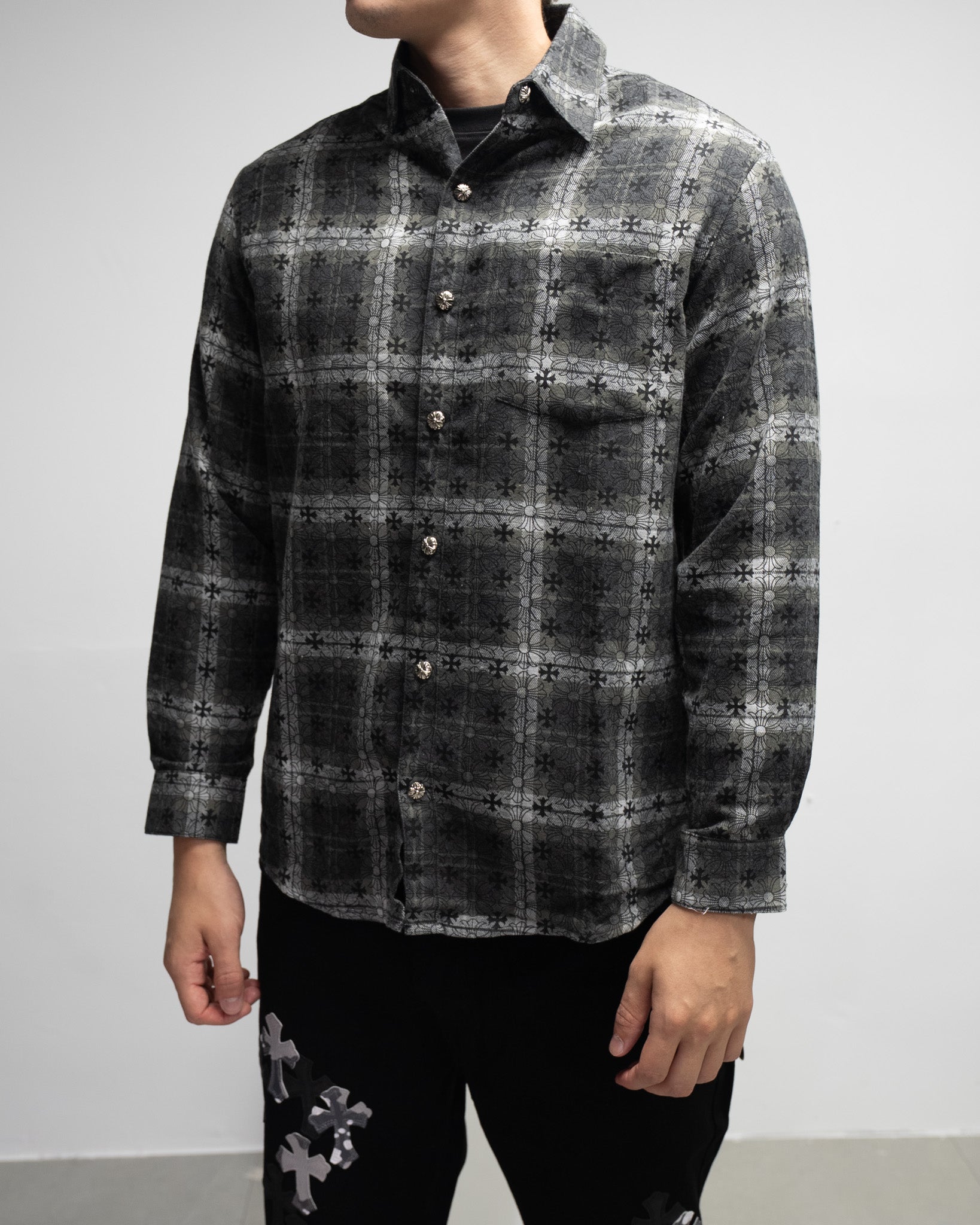 Flower Cross Pattern Dark Grey Flannel™