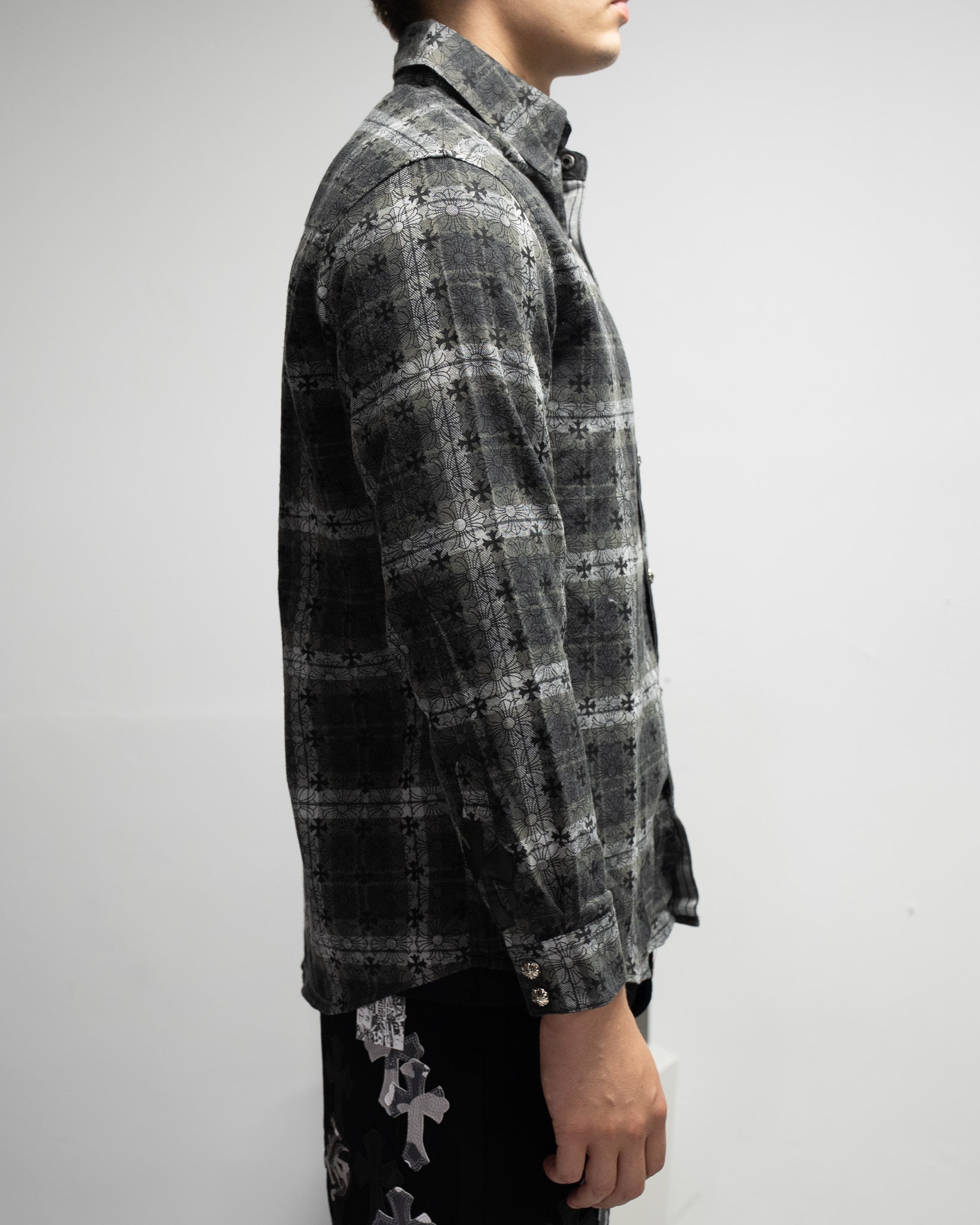 Flower Cross Pattern Dark Grey Flannel™