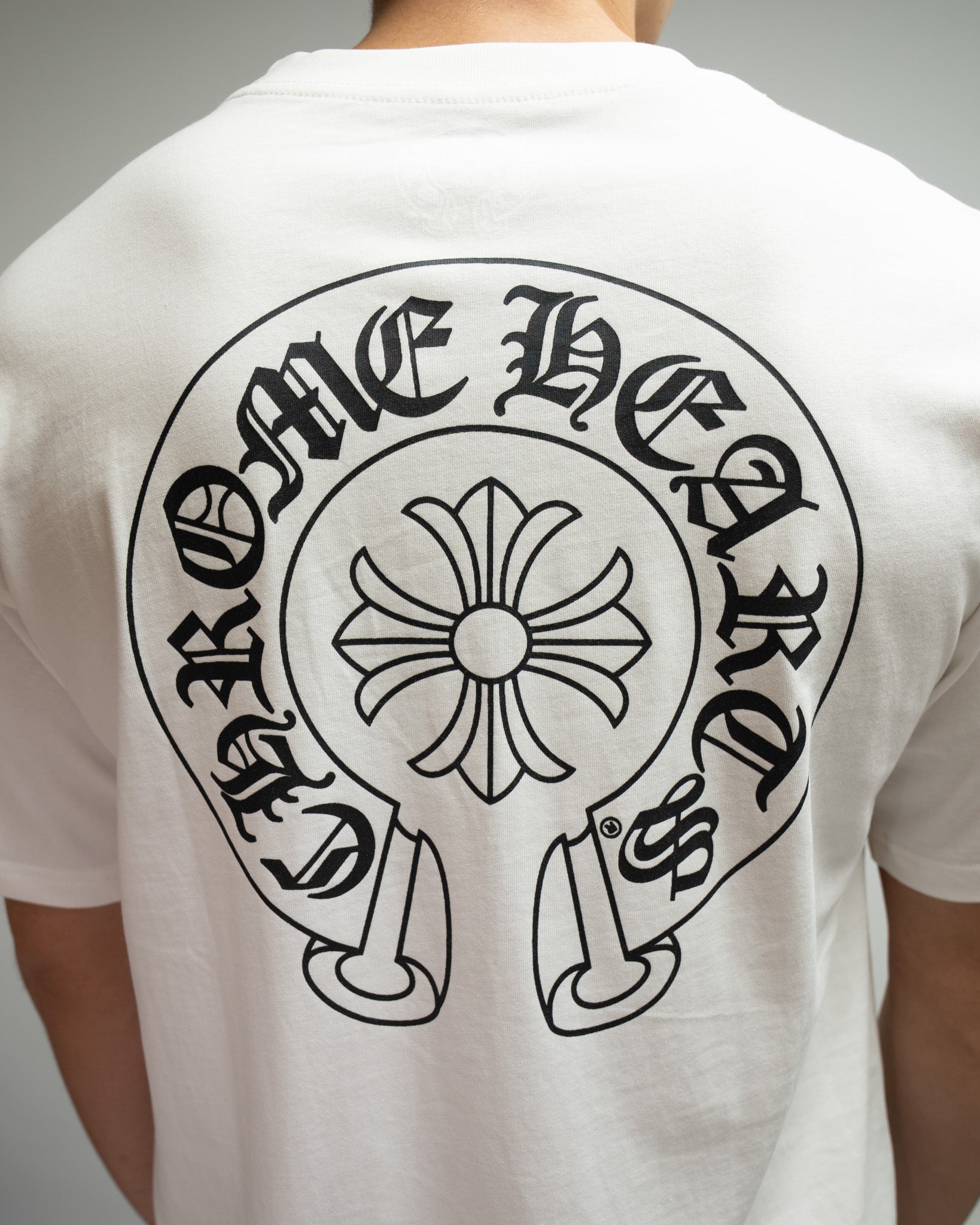Horseshoe Logo Pocket Black/White T-Shirt™