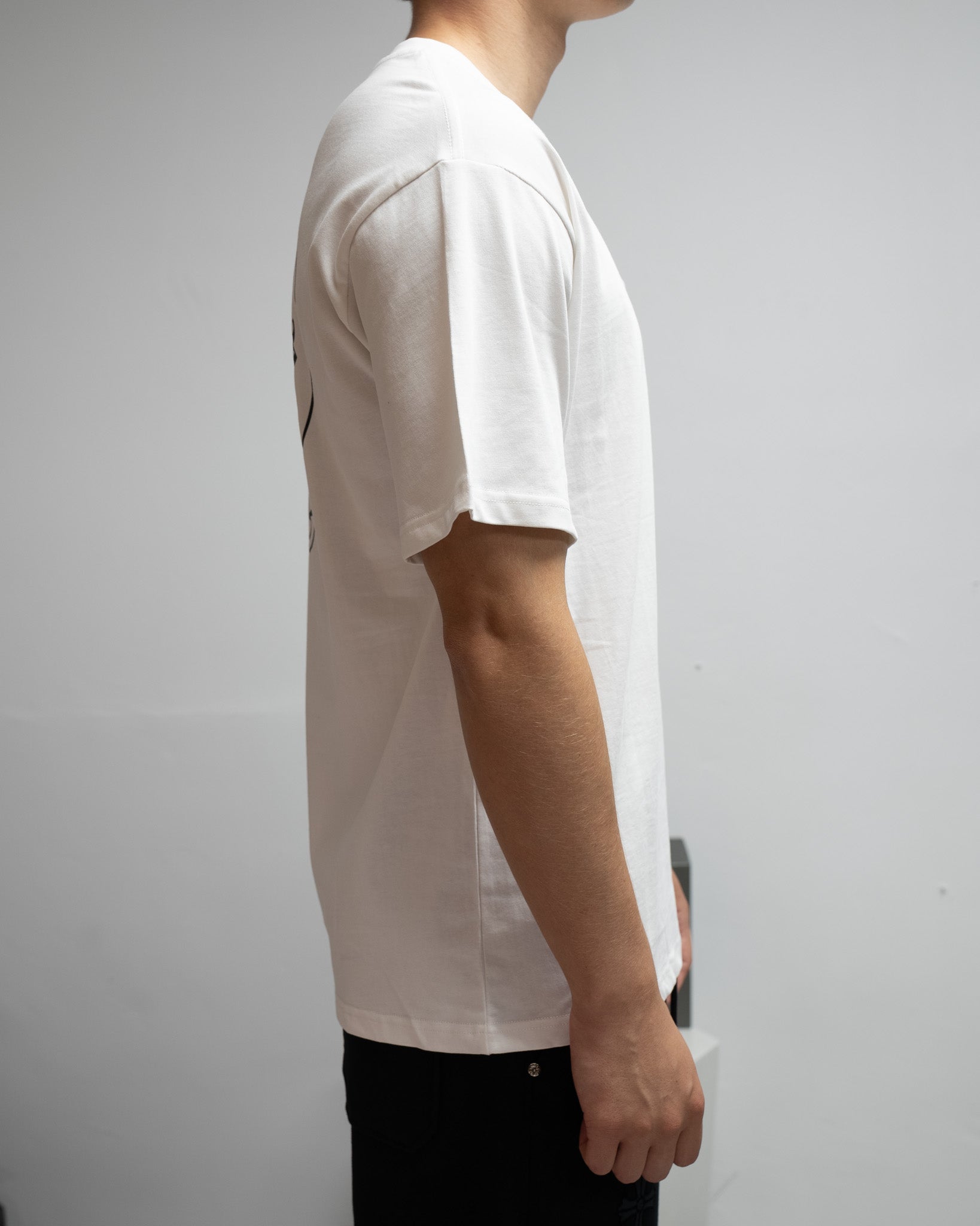 Horseshoe Logo Pocket Black/White T-Shirt™