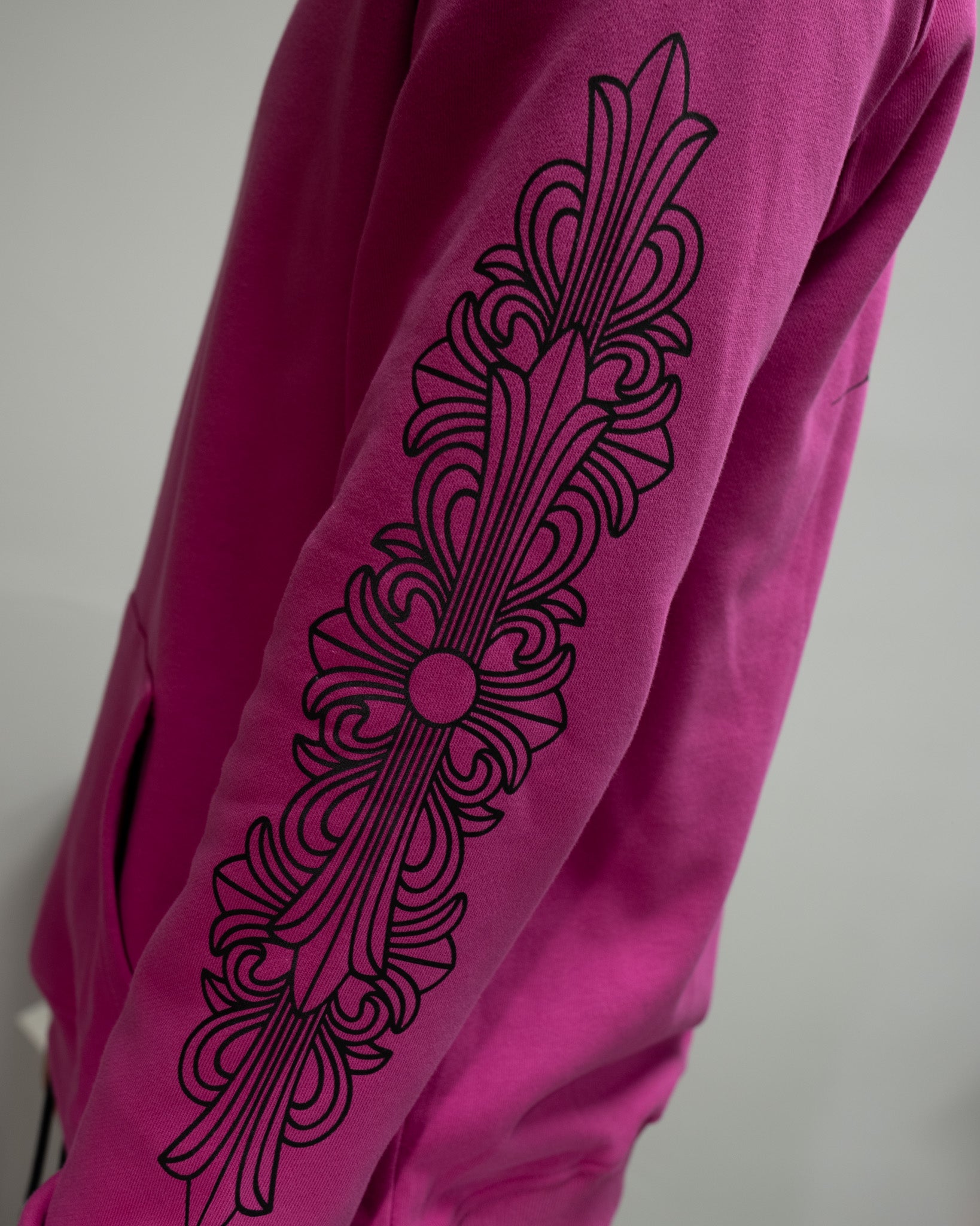 Spider Web Graphic Pink Hoodie™