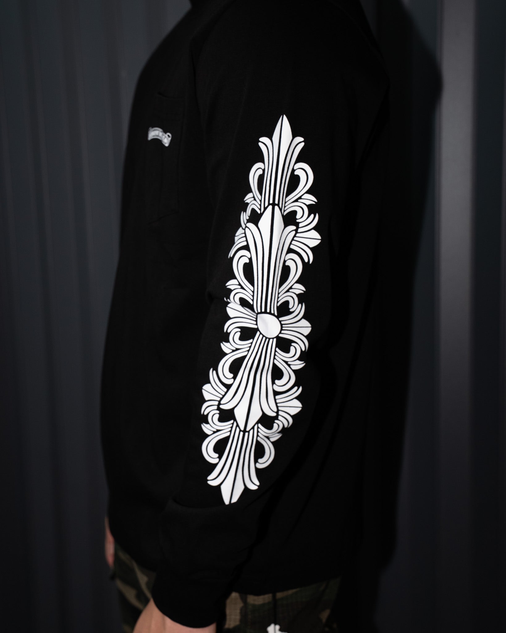 Aspen Black Long Sleeve™
