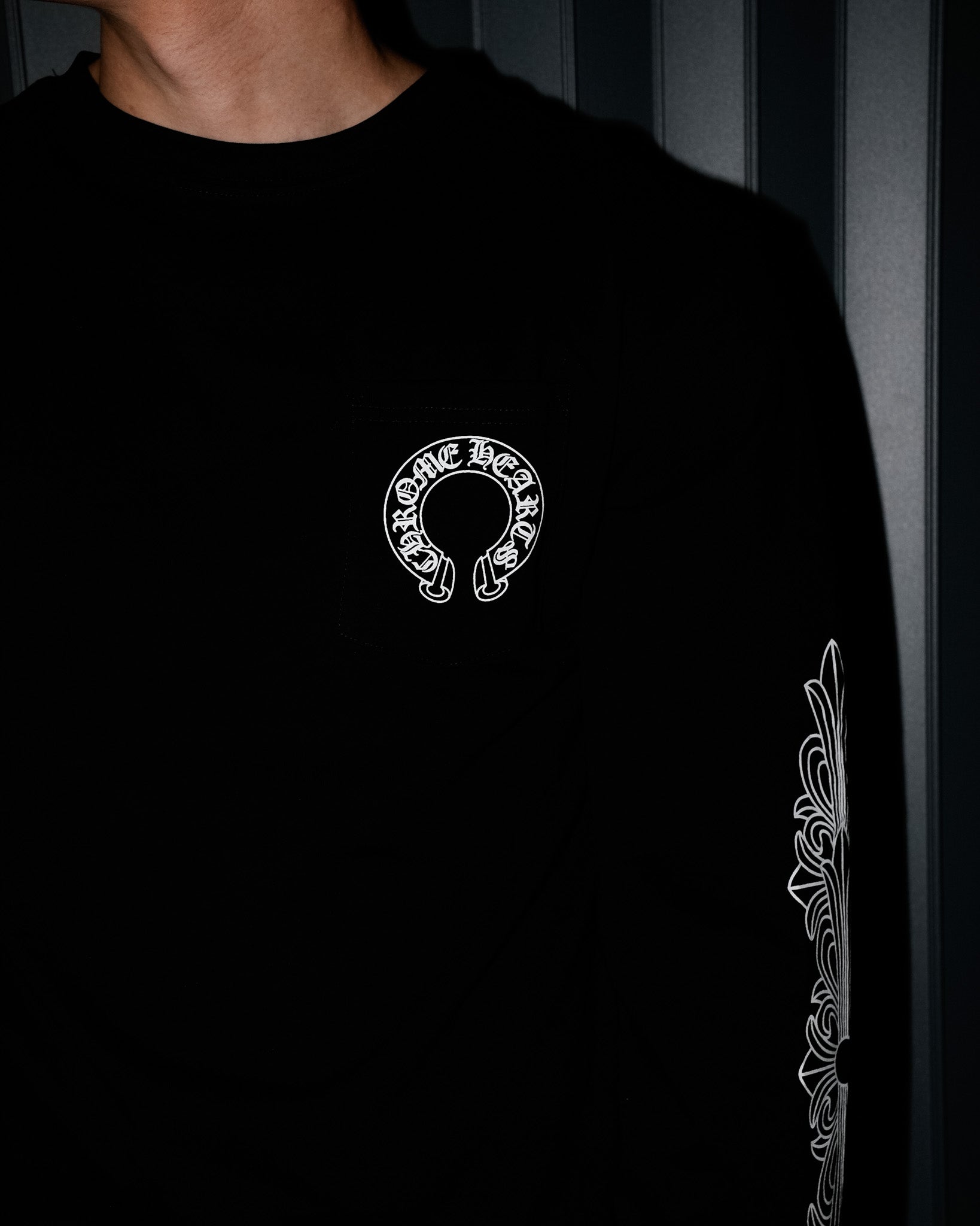 Big Horse Shoe Logo Black Long Sleeve™