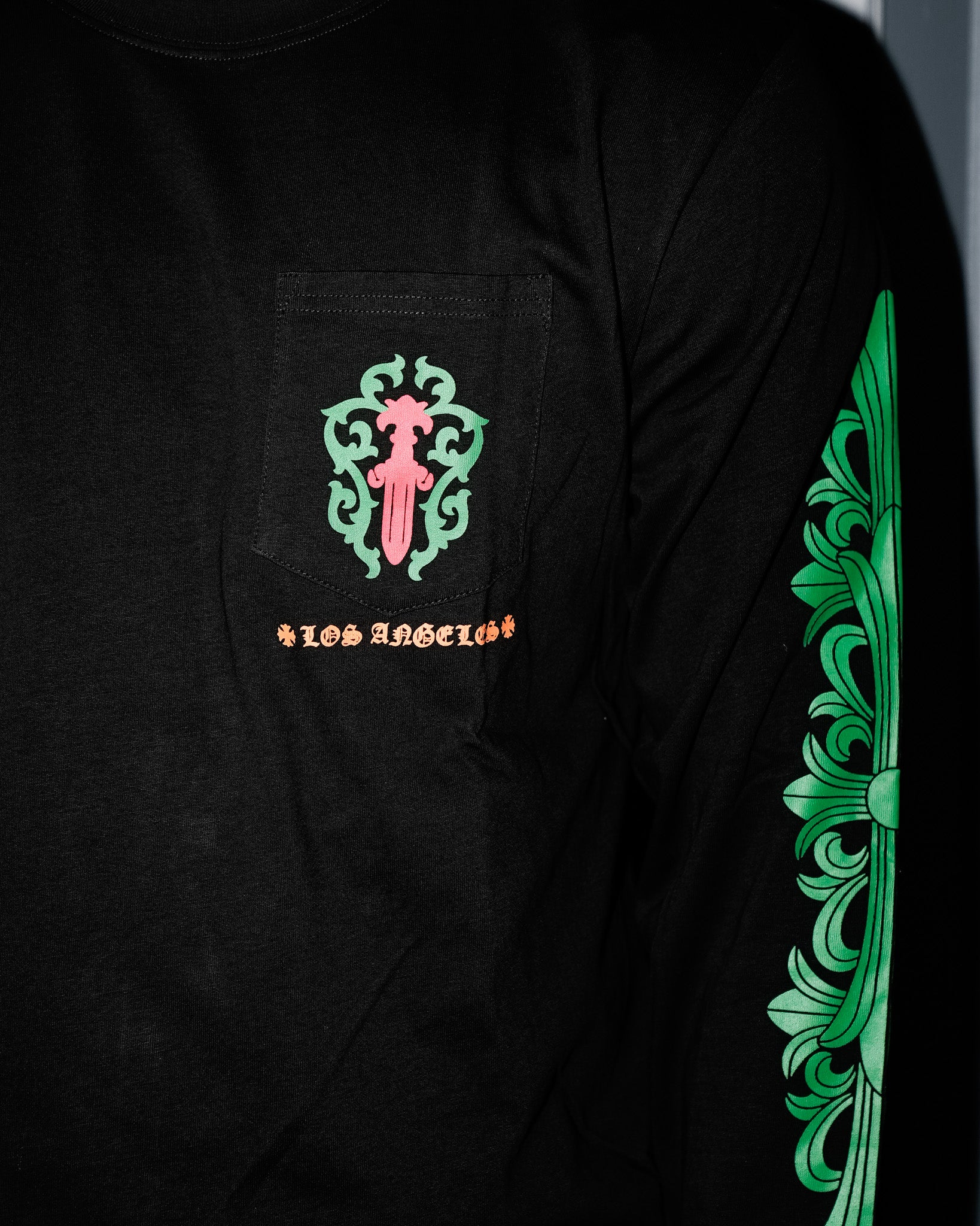 Red & Green Dagger Crest Black Long Sleeve™