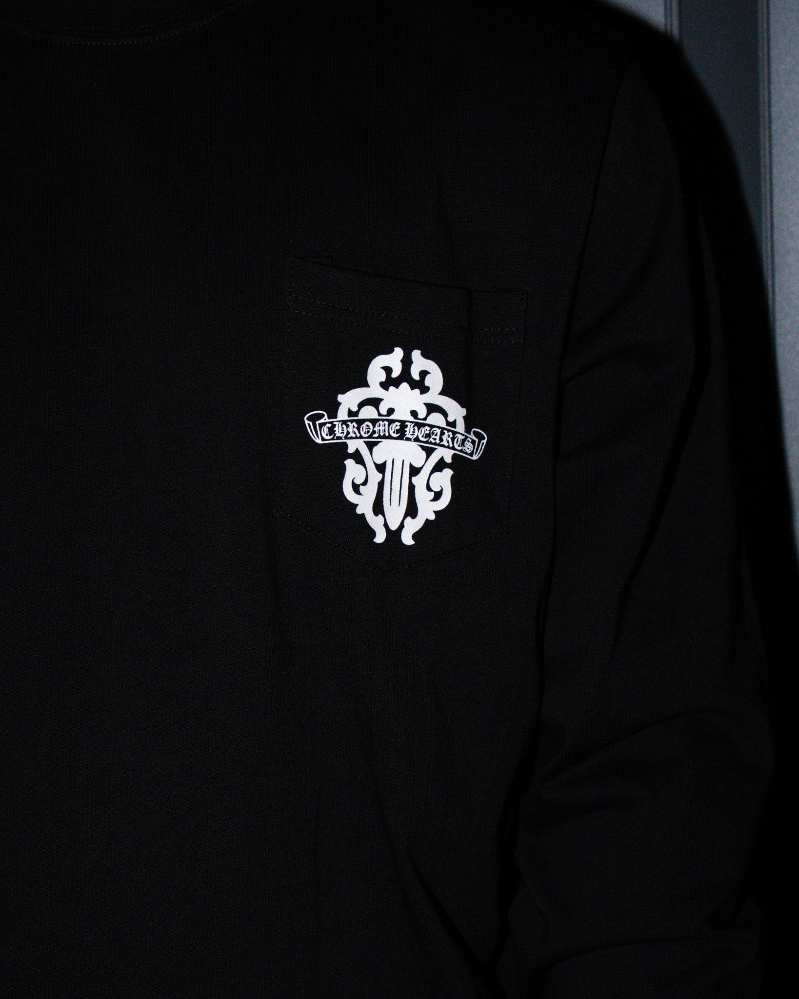 White Dagger Crest Black Long Sleeve™
