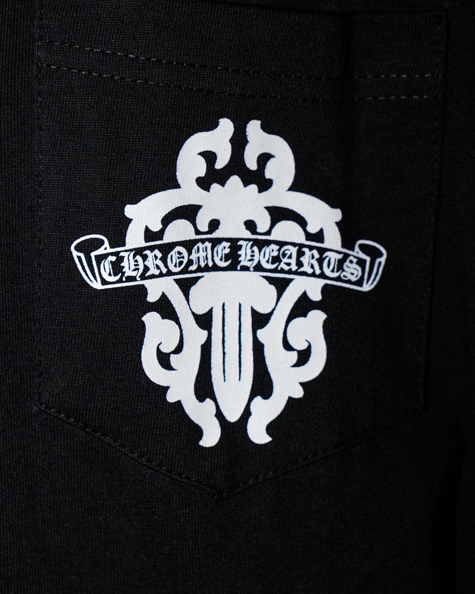 White Dagger Crest Black Long Sleeve™
