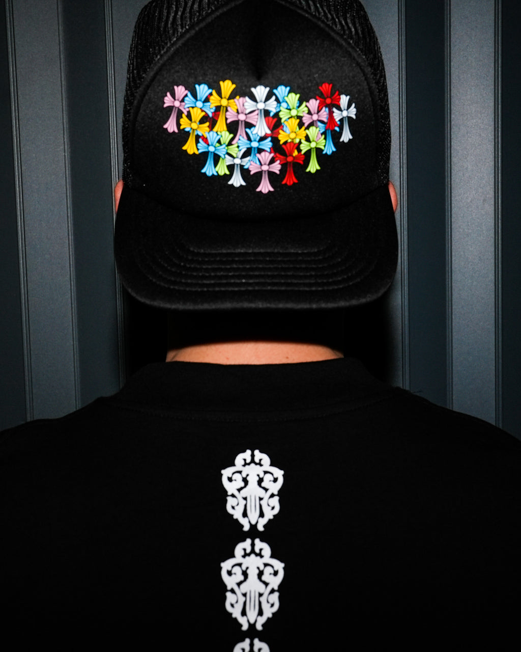 White Dagger Crest Black Long Sleeve™