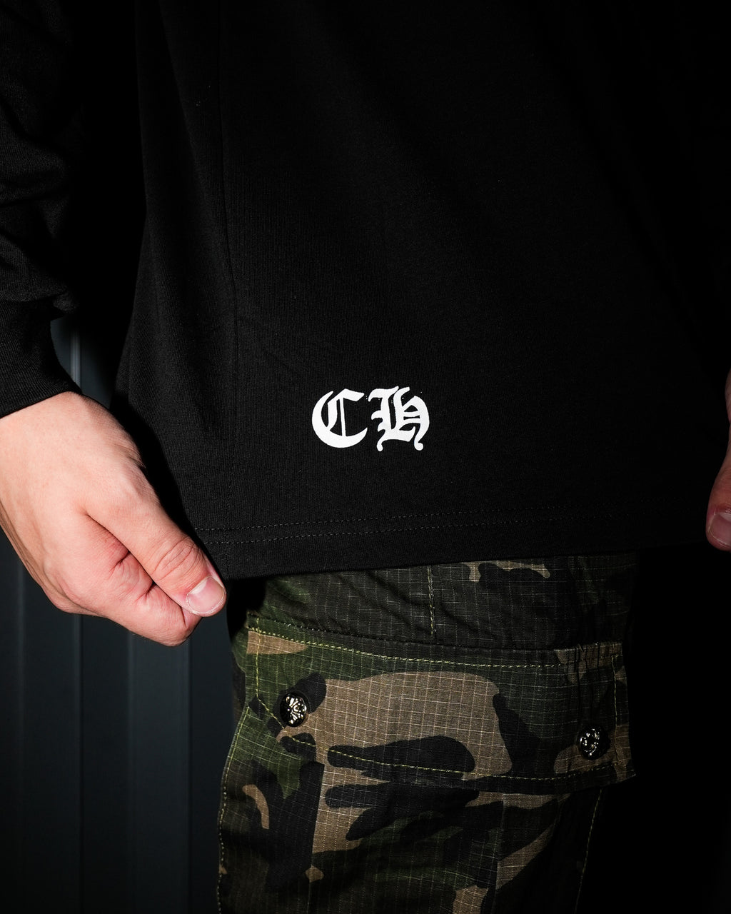 White Dagger Crest Black Long Sleeve™
