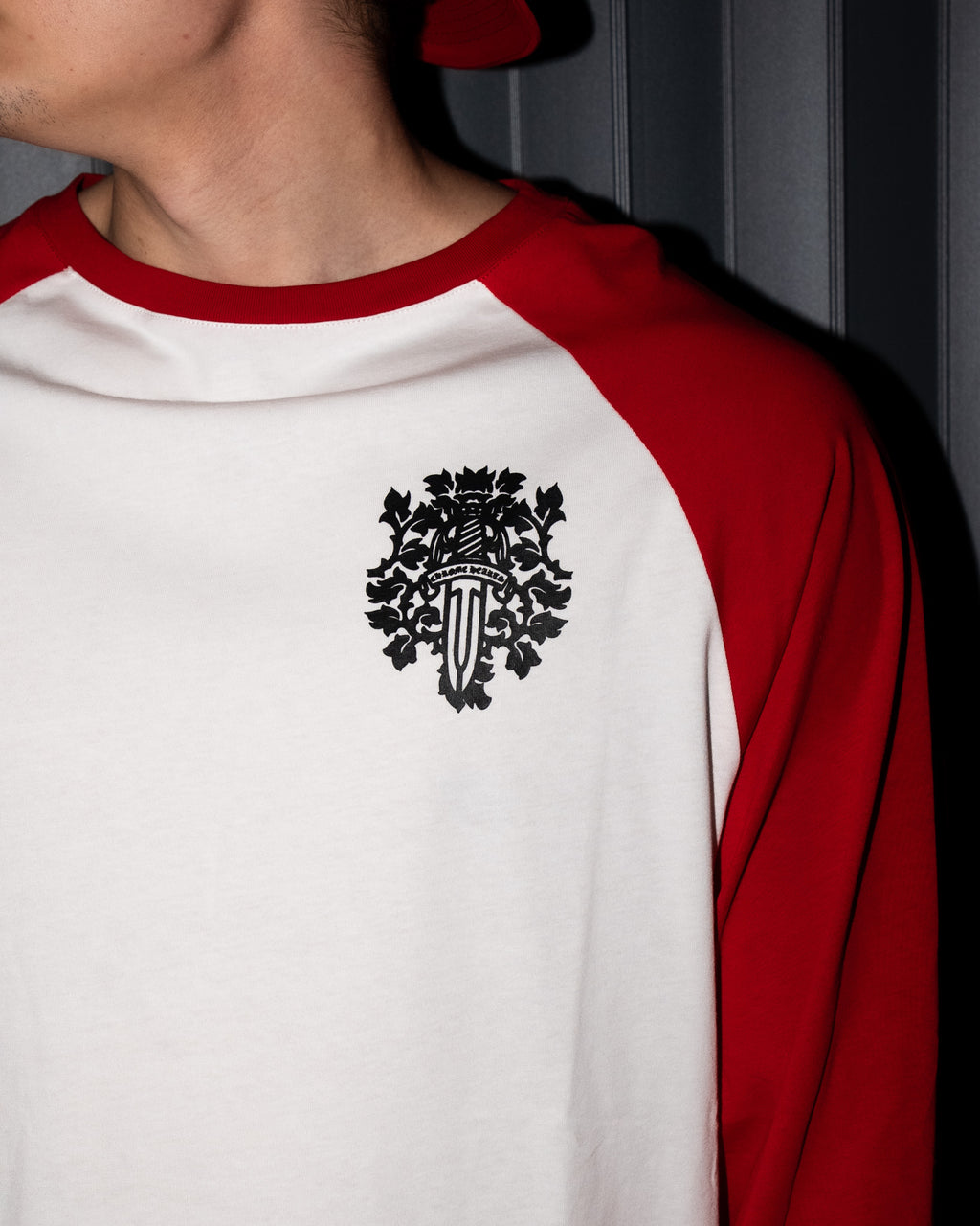 Black Dagger Crest Red & White Long Sleeve™
