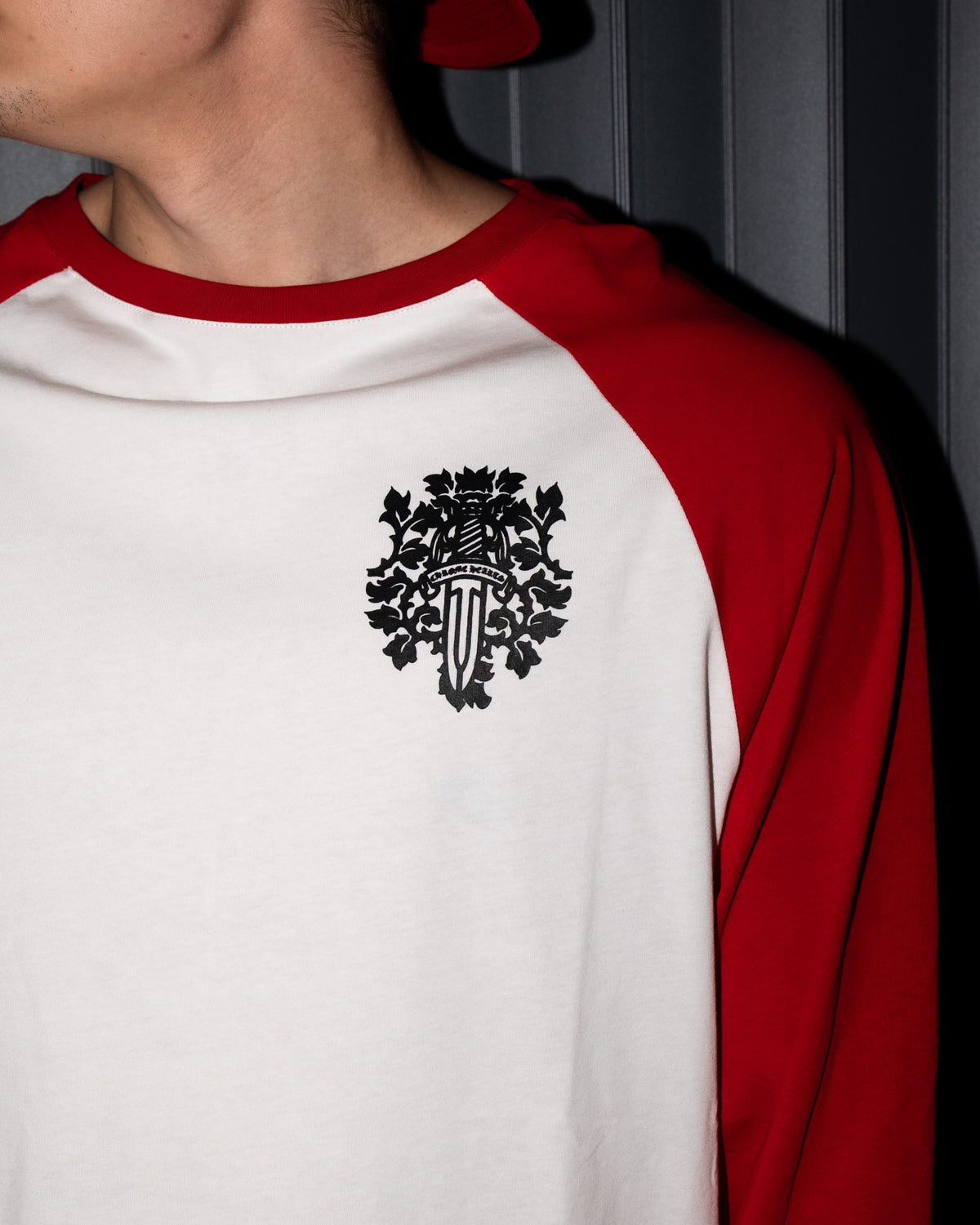 Black Dagger Crest Red & White Long Sleeve™