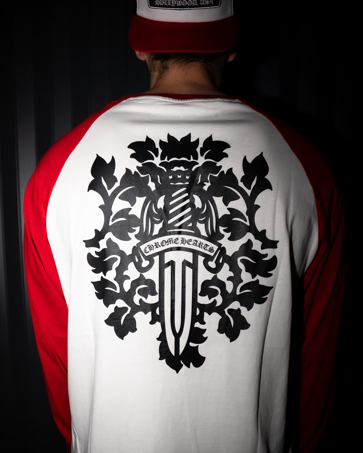 Black Dagger Crest Red & White Long Sleeve™