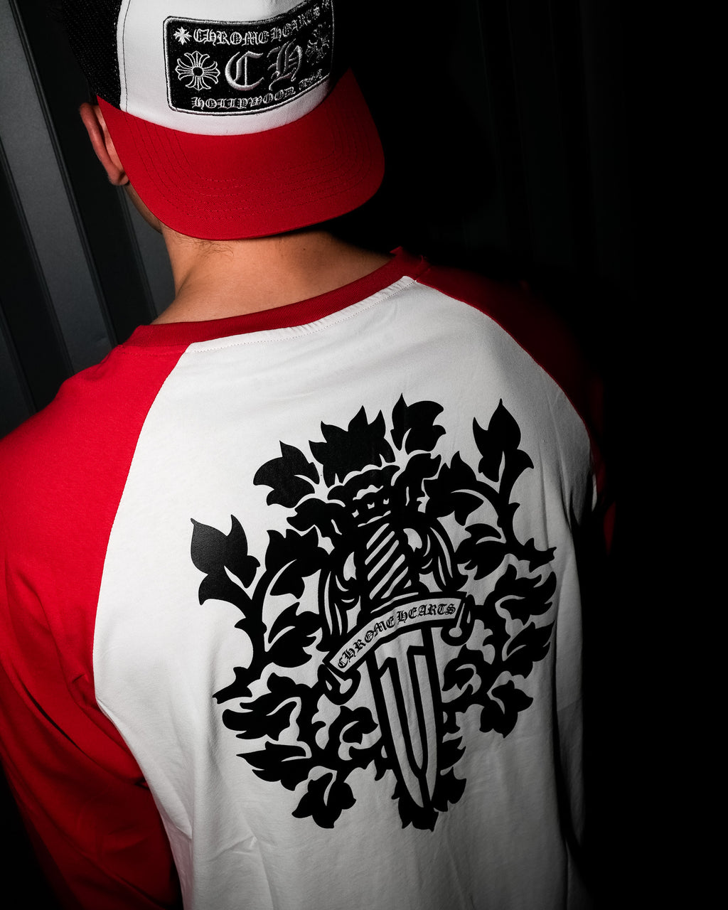 Black Dagger Crest Red & White Long Sleeve™
