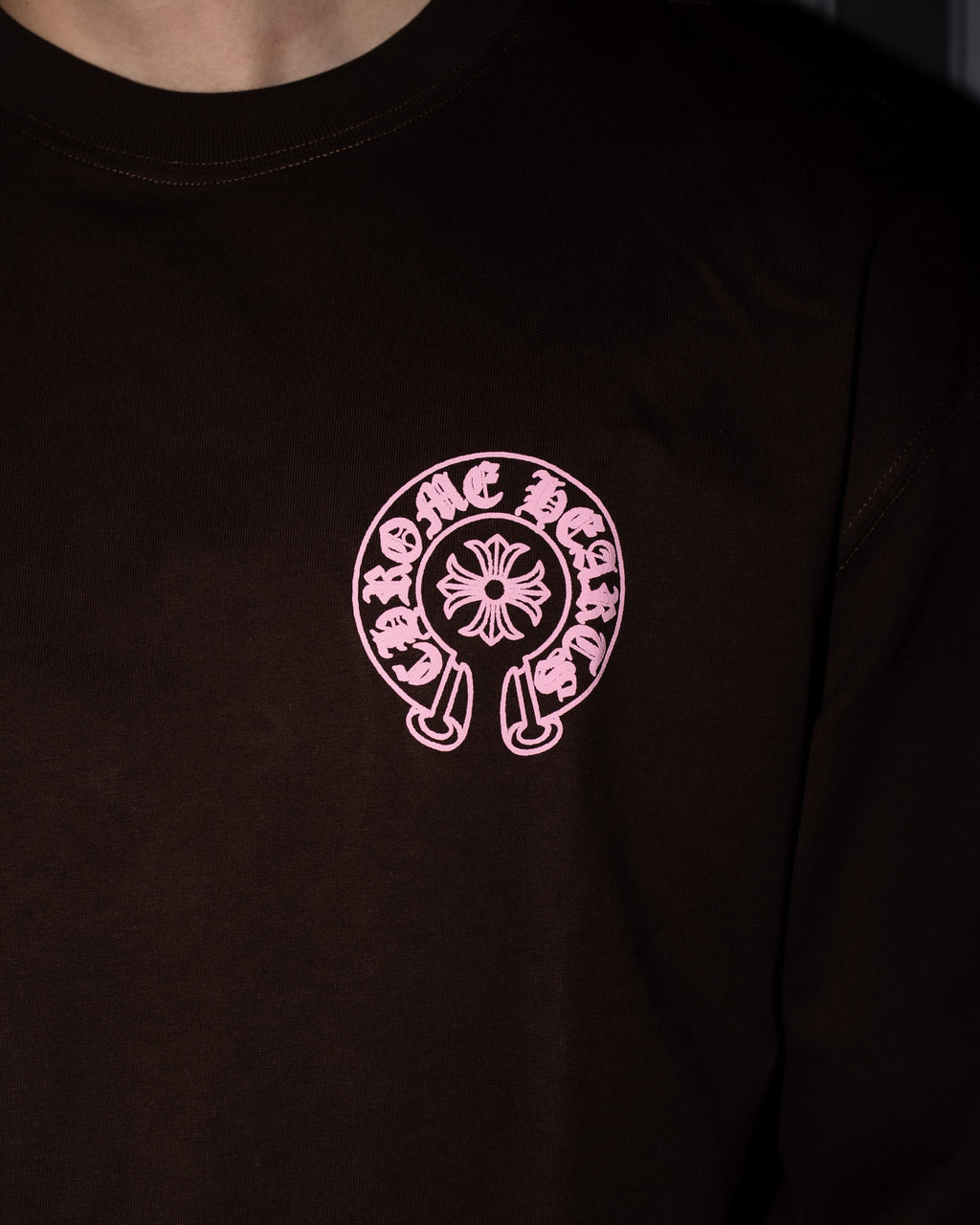 Pink Horse Shoe Logo Brown Long Sleeve™