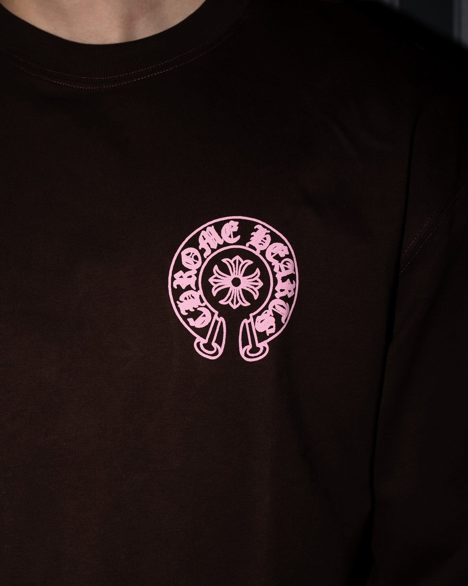 Pink Horse Shoe Logo Brown Long Sleeve™