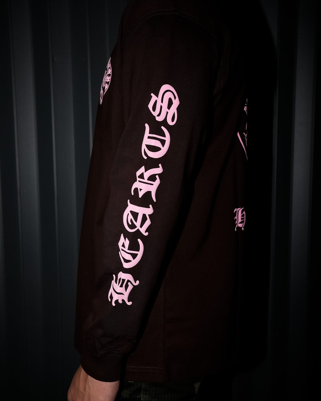 Pink Horse Shoe Logo Brown Long Sleeve™