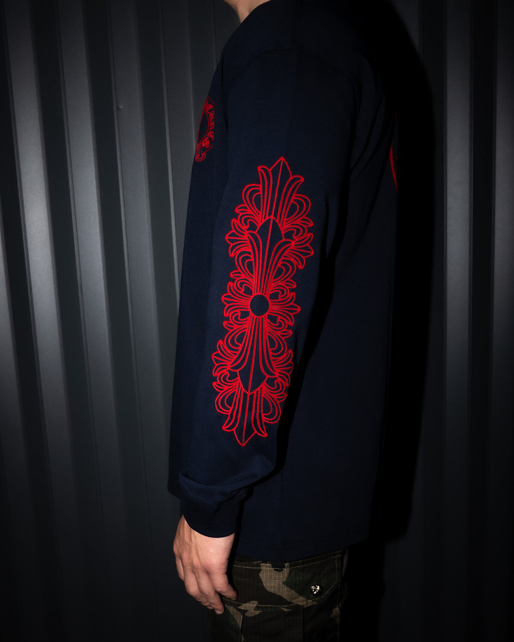 Red Horse Shoe Logo Navy Long Sleeve™