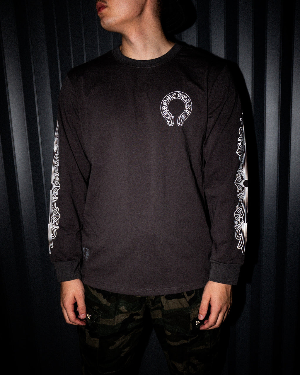 Horse Shoe Logo USA White/Black Long Sleeve™