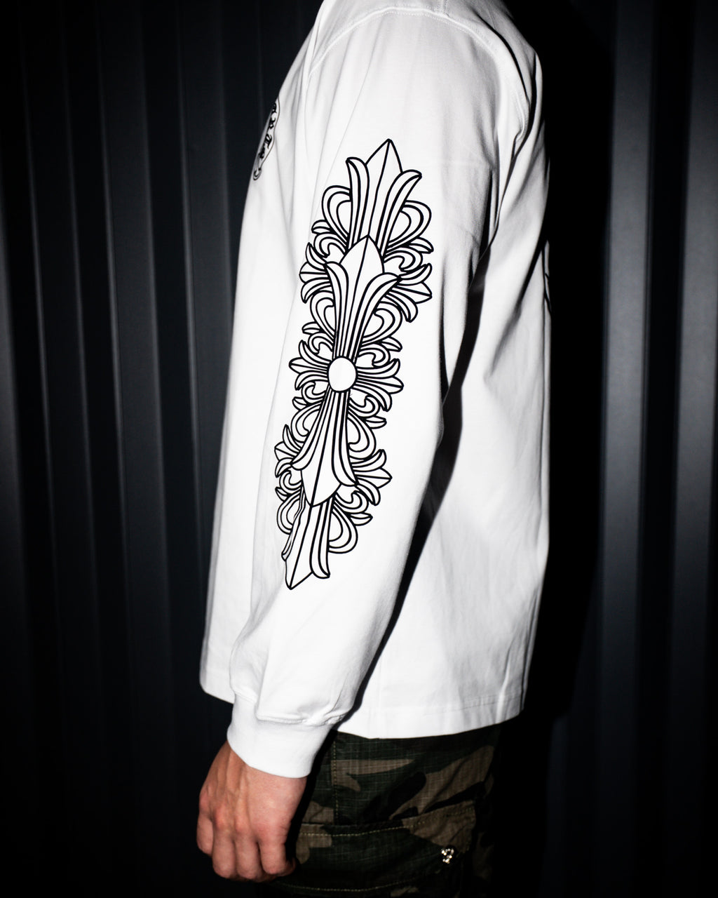 Horse Shoe Logo White Long Sleeve™