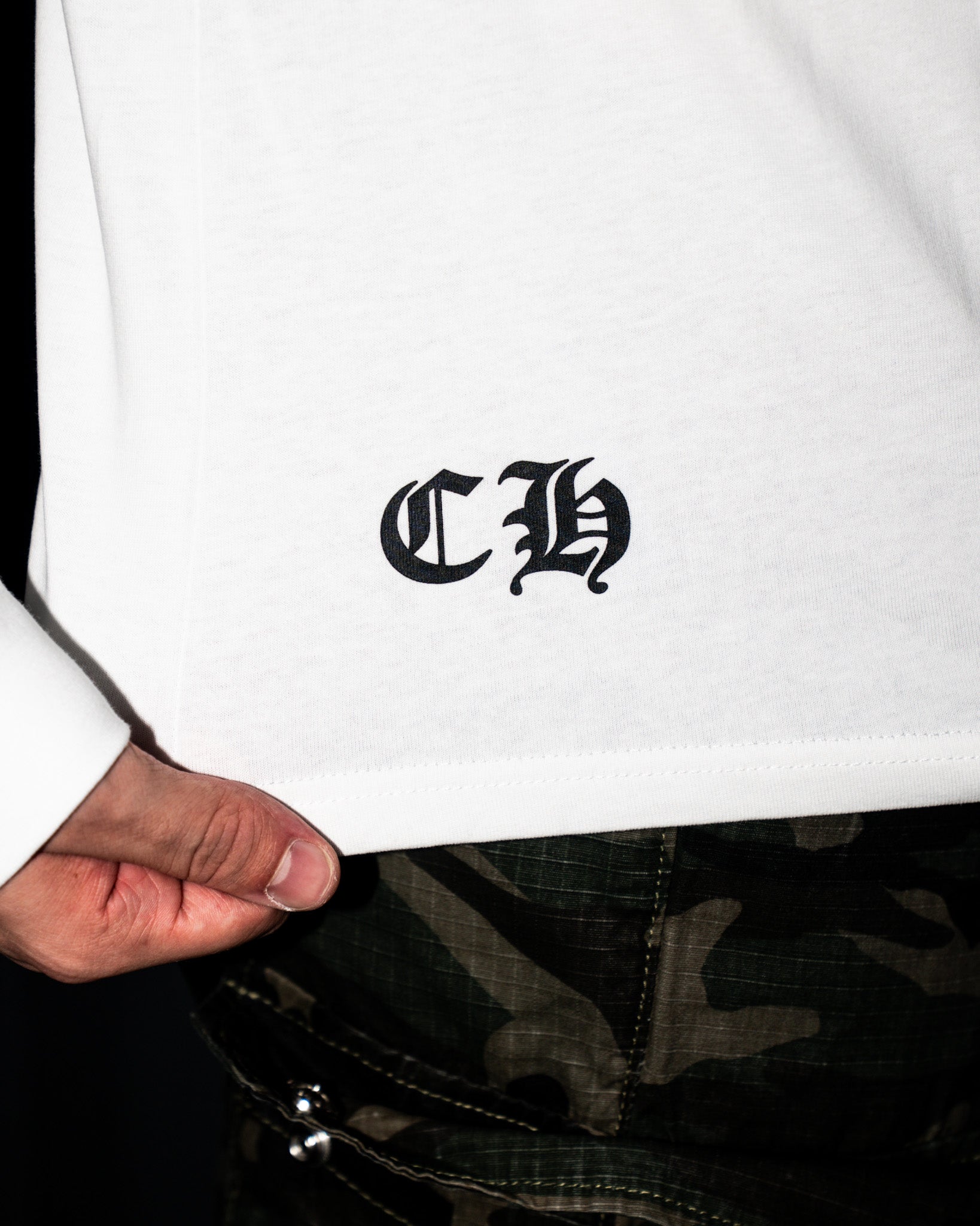 Dagger Crest White Long Sleeve™
