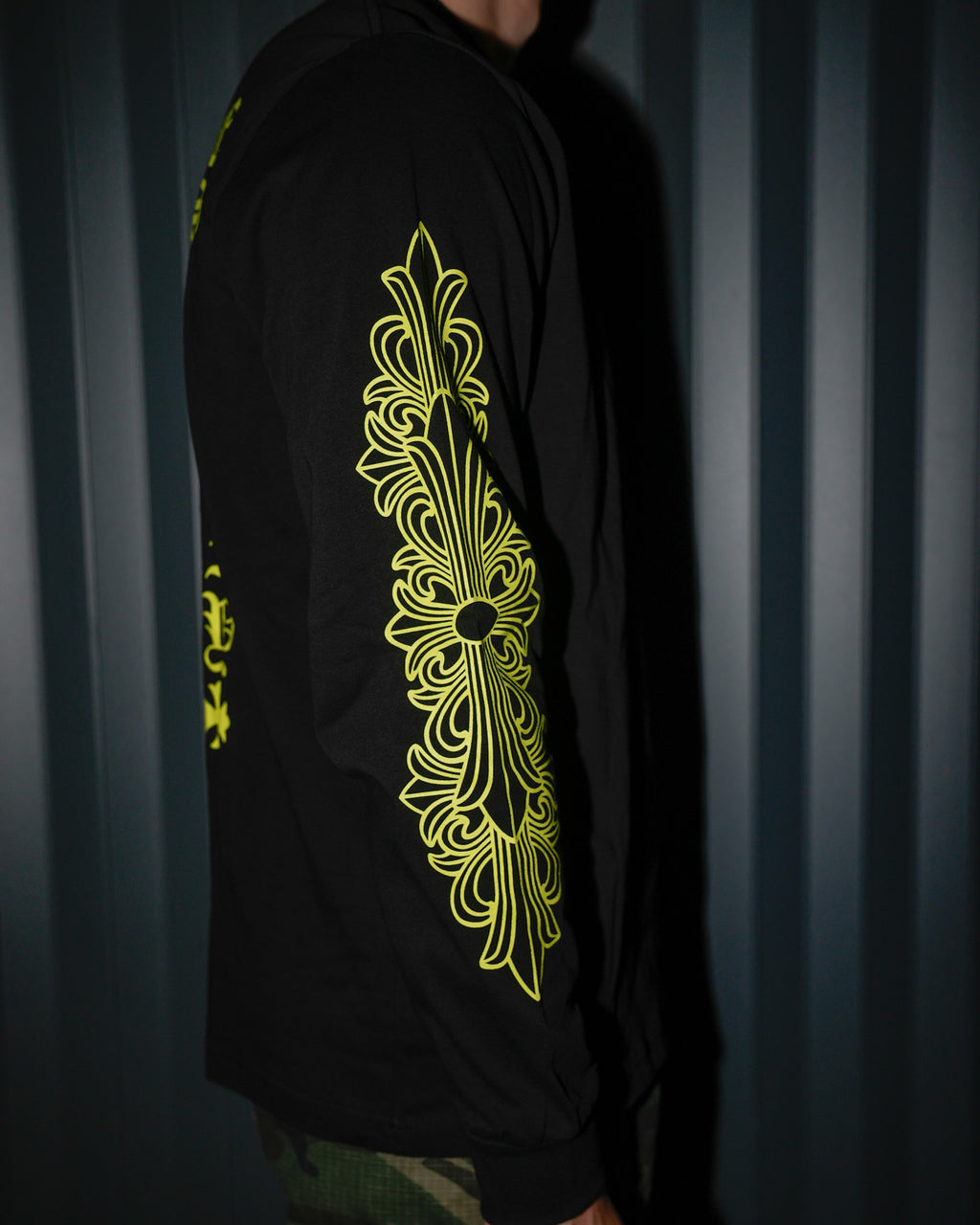 Yellow Typography Design Black Long Sleeve™
