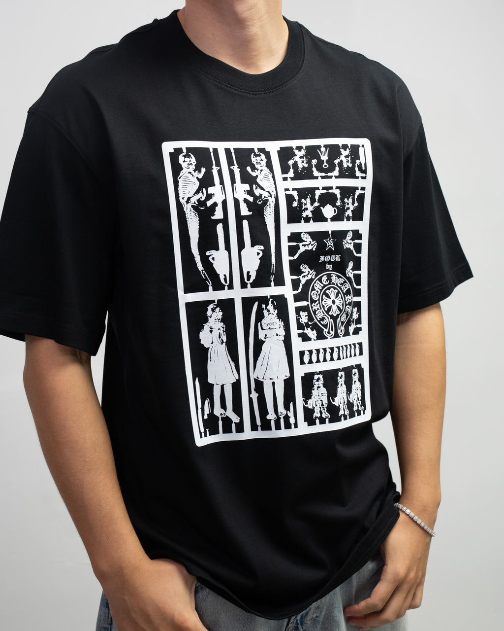 FOTI Graphic Black T-Shirt™