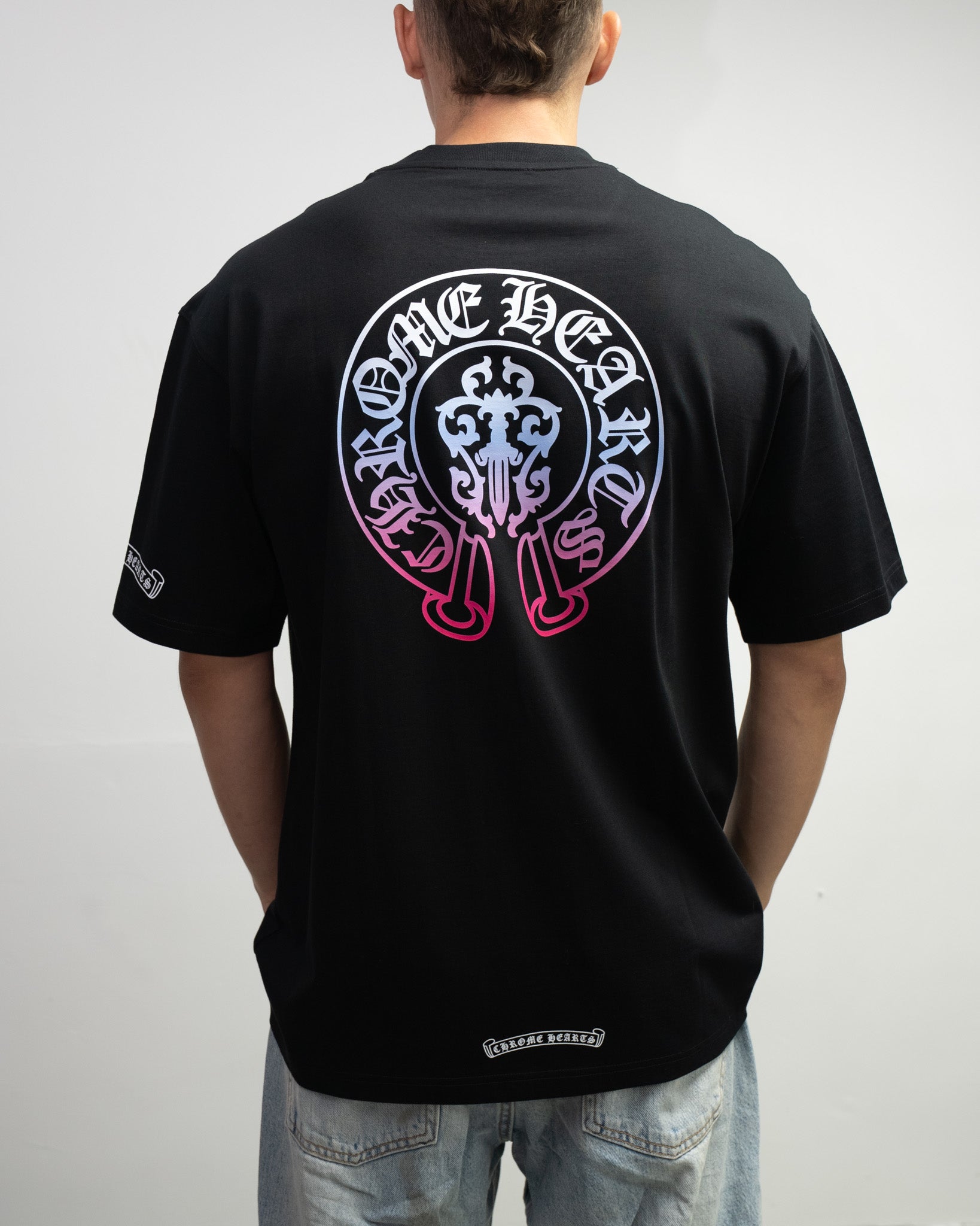 White Blue Pink Dagger Crest Black T-Shirt™