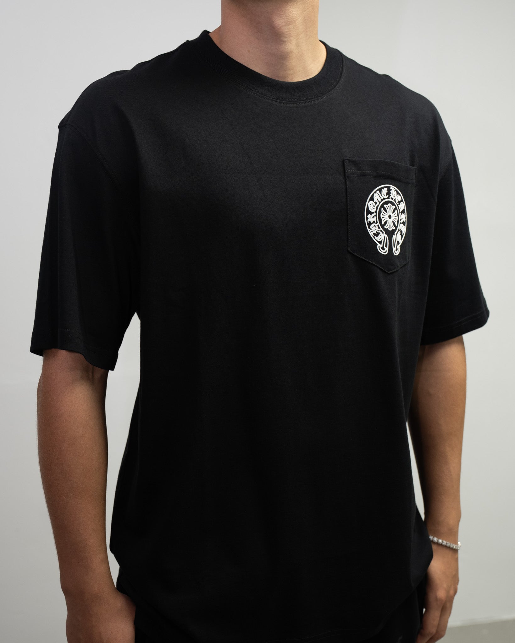 Horse Shoe Logo Miami Black T-Shirt™