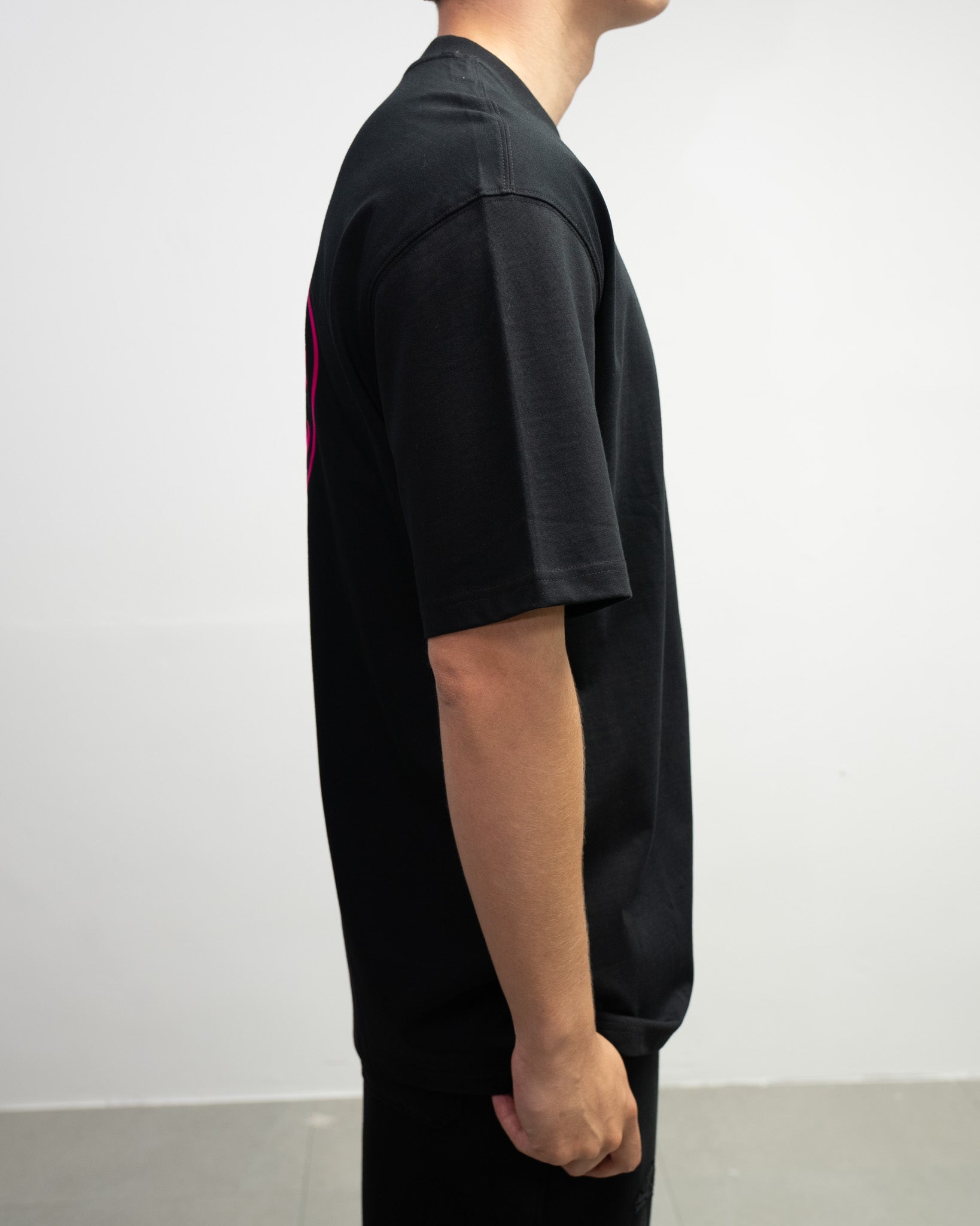 Pink Horse Shoe Logo Black T-Shirt™