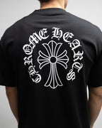 Typography Collar & Horse Shoe Logo Black T-Shirt™
