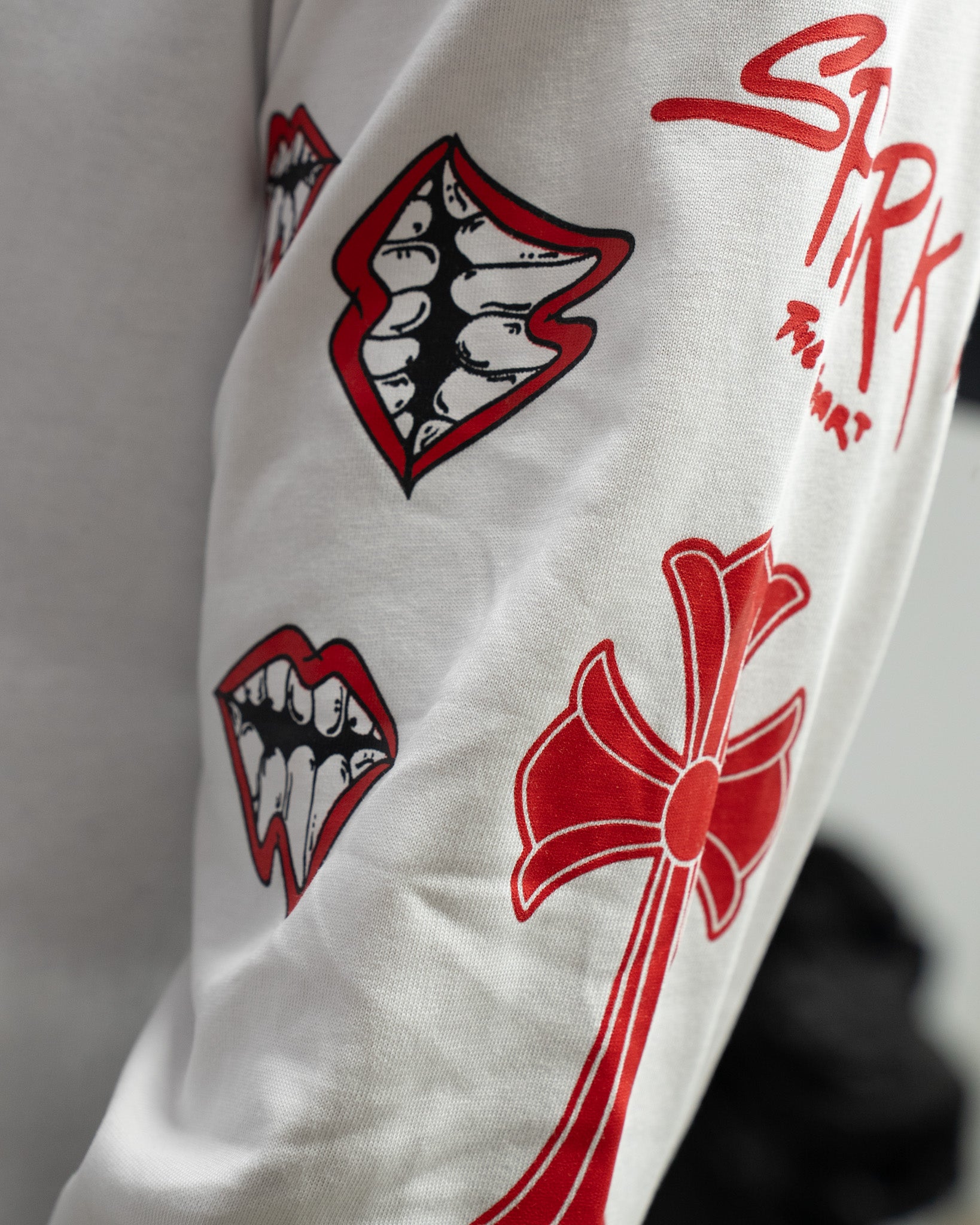 M-Boy Chomper White Long Sleeve™