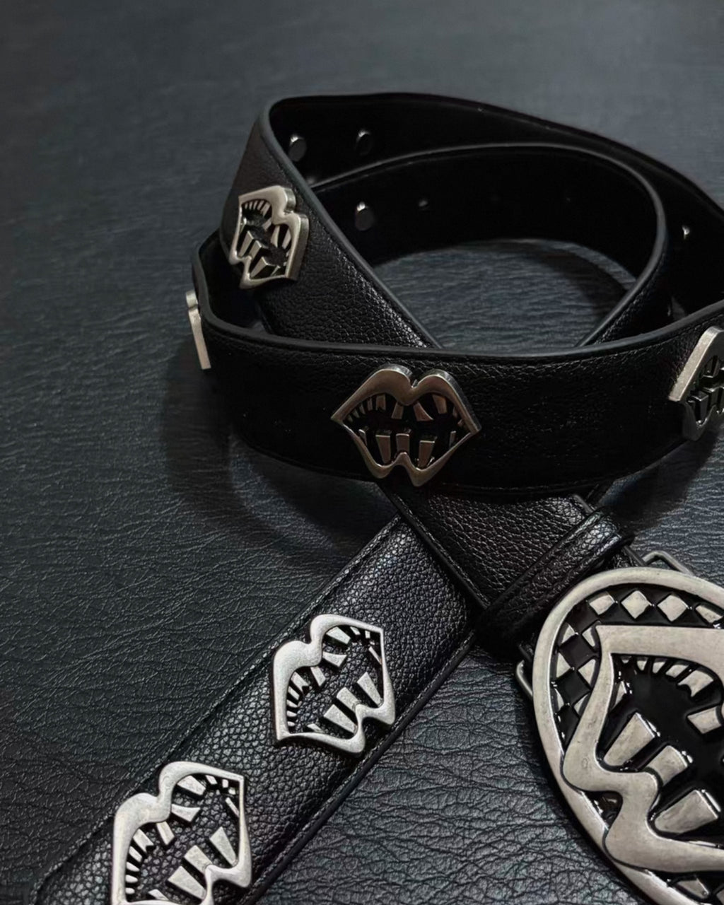 M-Boy Mouth Black Leather Belt™