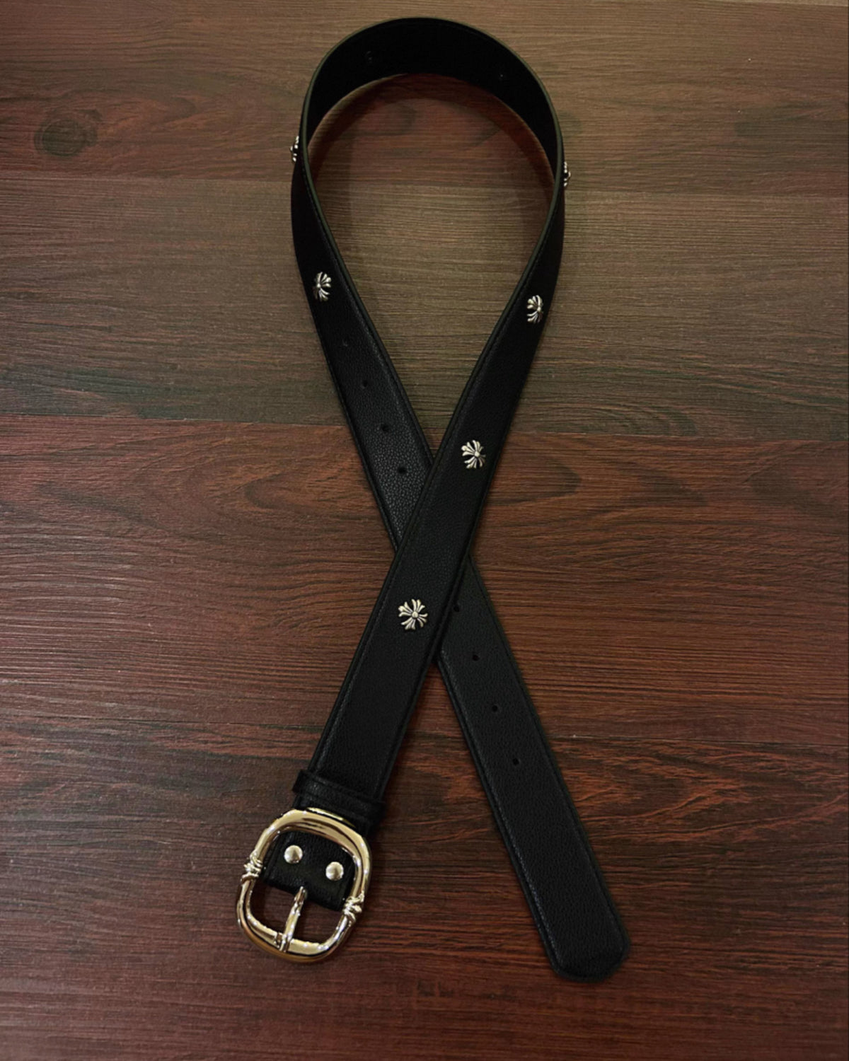 Small Metallic Crosses Leather Belt™