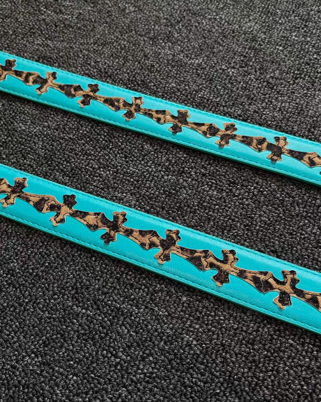Leopard Crosses Turquoise Leather Belt™