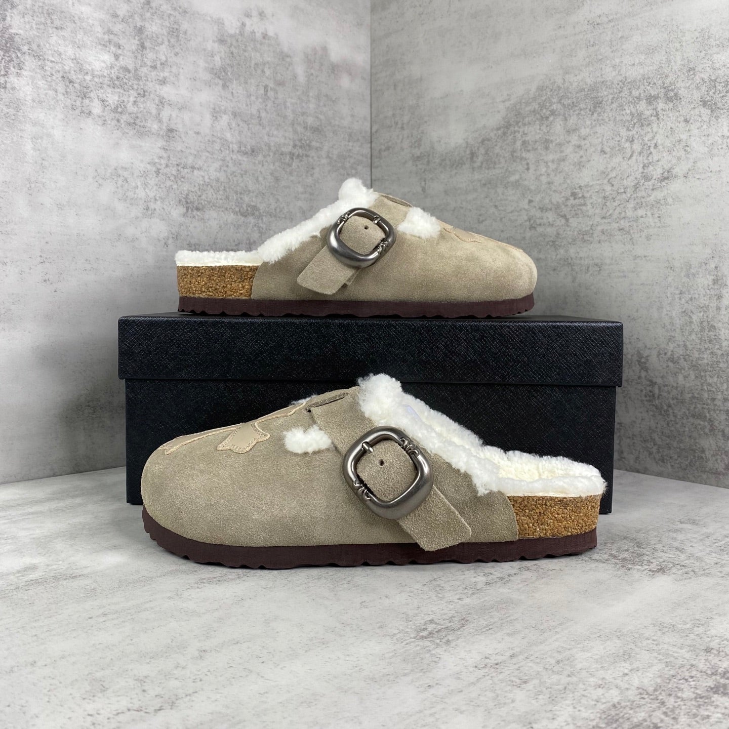 Beige Leather Cross White Fur Beige Suede Clog Slides™