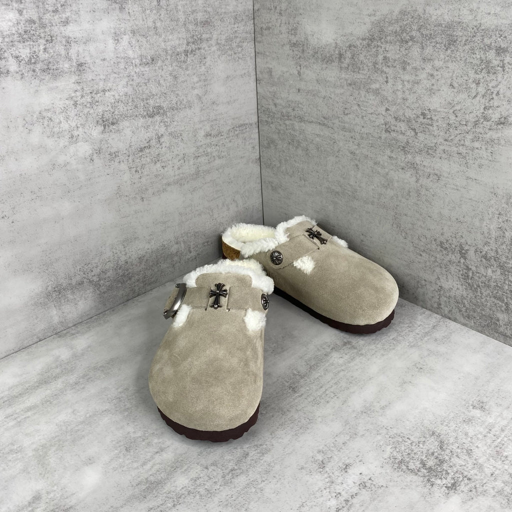 Metallic Cross White Fur Beige Suede Clog Slides™