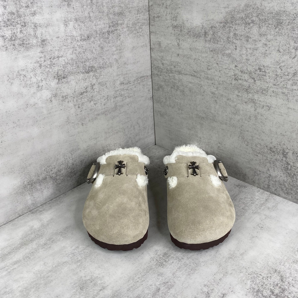 Metallic Cross White Fur Beige Suede Clog Slides™