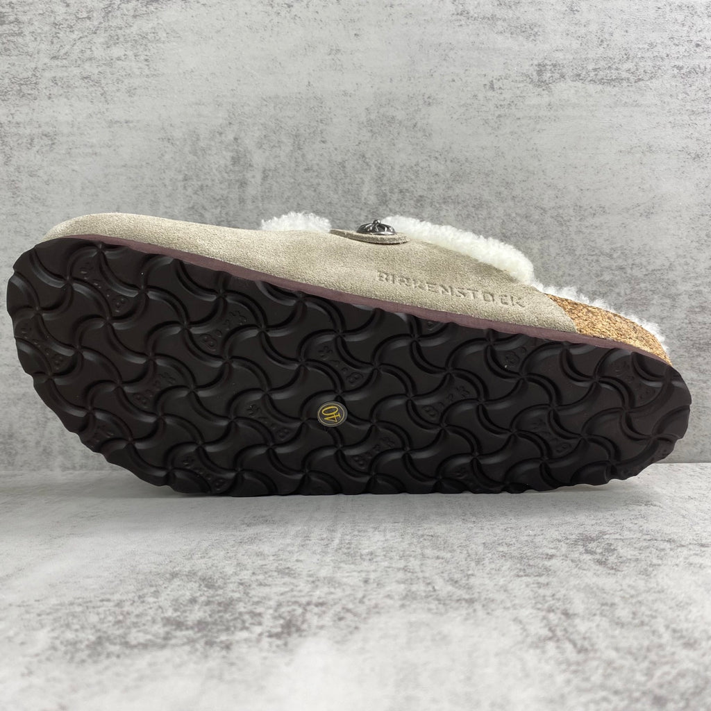 Metallic Cross White Fur Beige Suede Clog Slides™