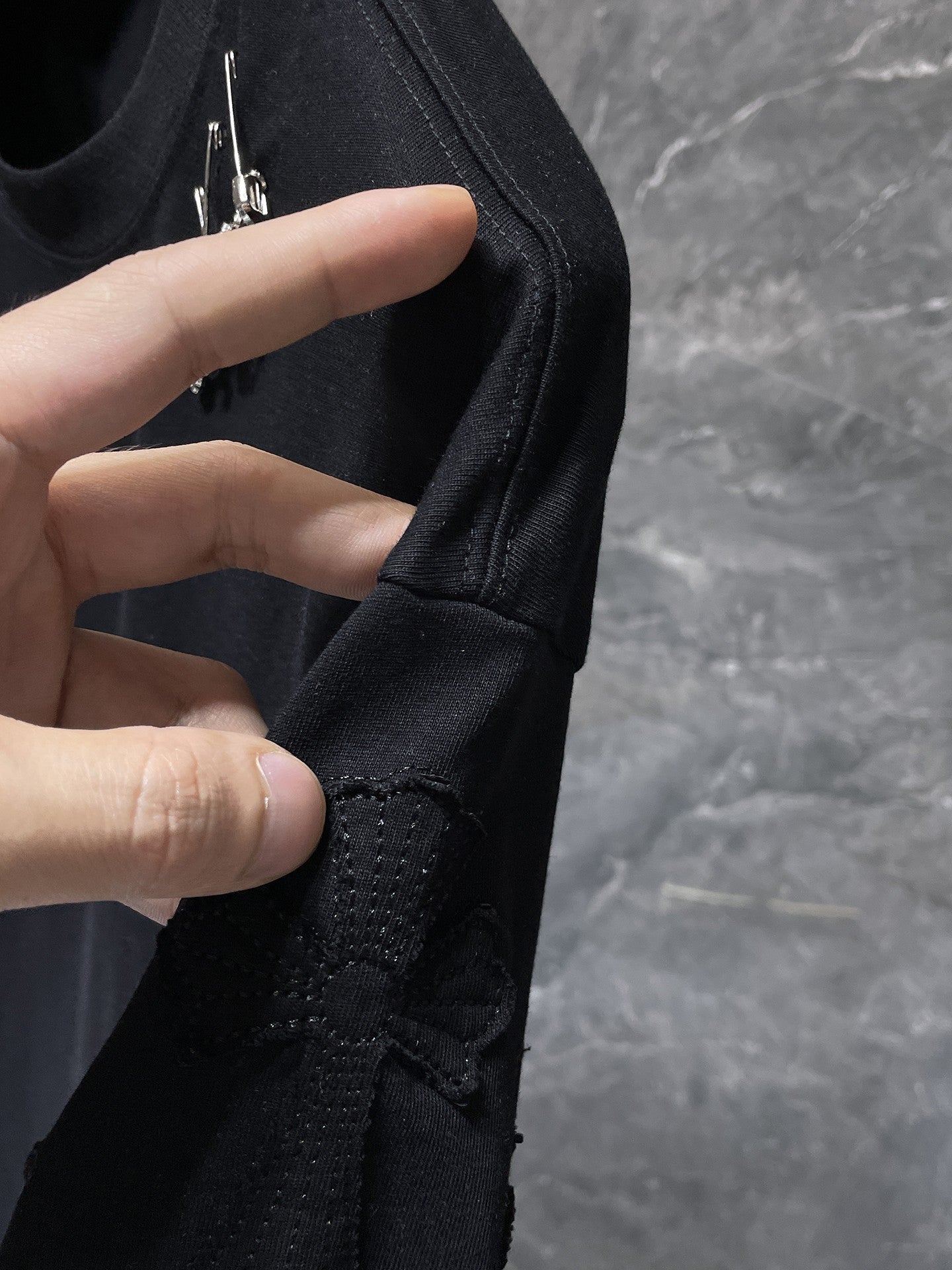 Metallic Symbols Safety Pin Black T-Shirt™
