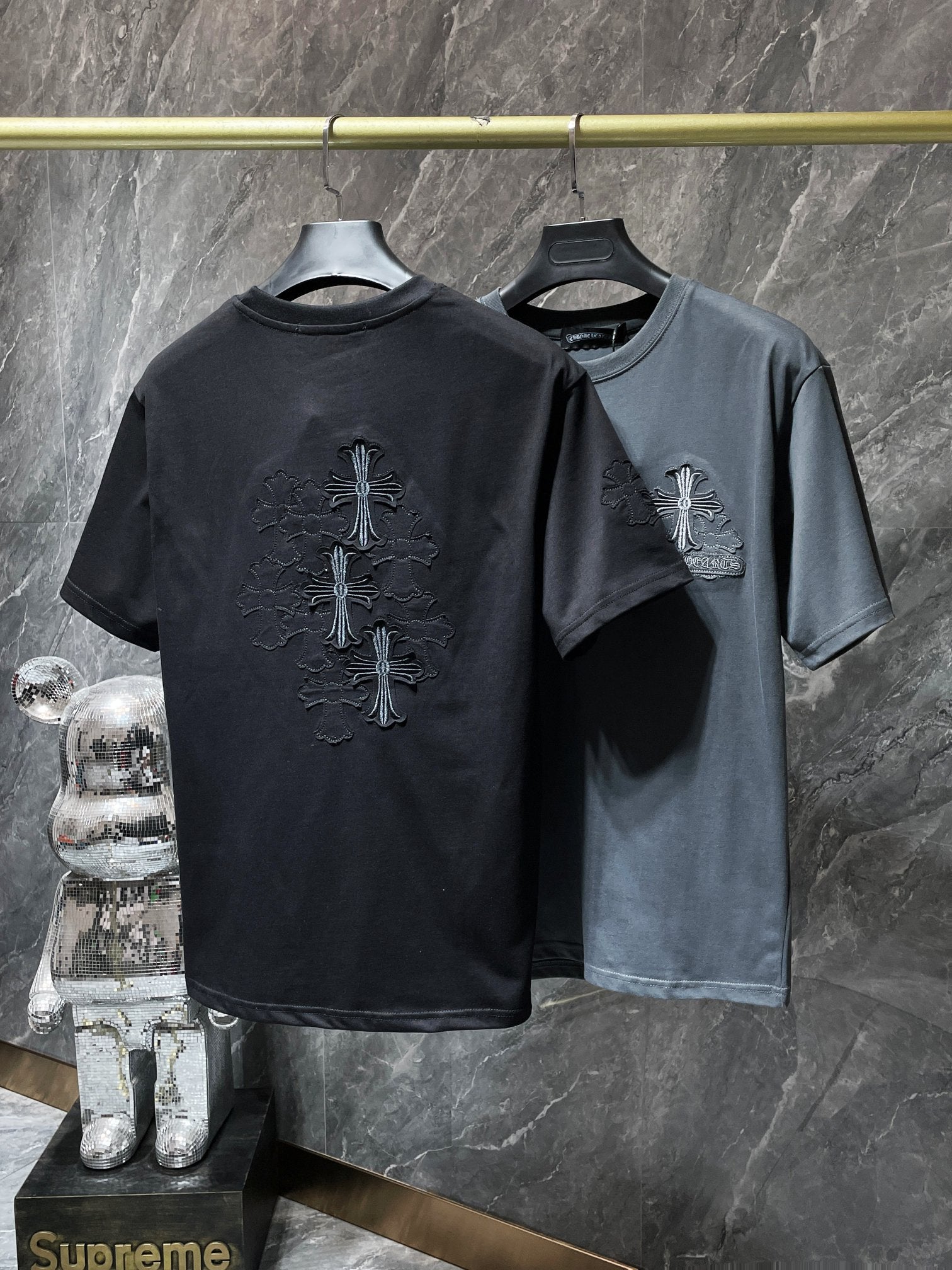 Embroidered Crosses Patch Black T-Shirt™