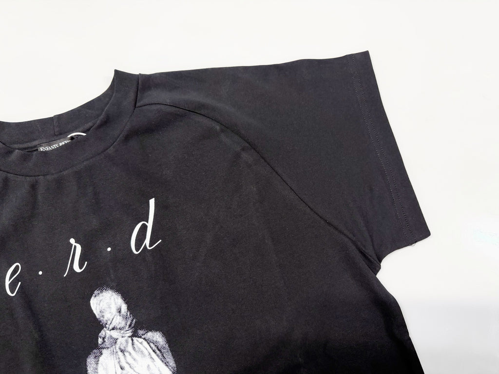 ER* Woman in Sheet Raglan Black T-Shirt™