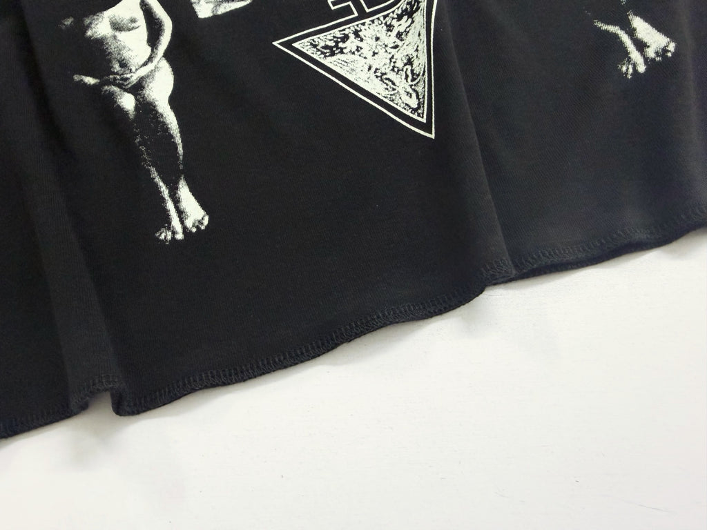 ER* Possesso Inquietante Black T-Shirt™
