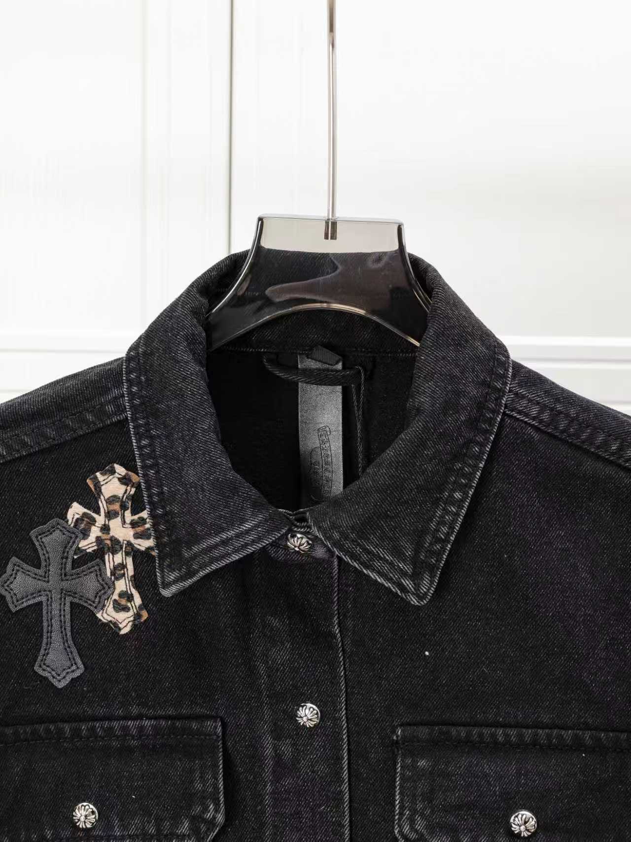 Leopard Cross Patch Black Denim Jacket™