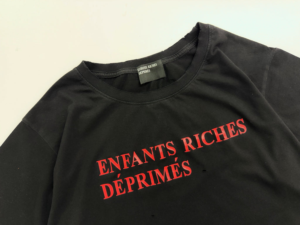 ER* Classic Red Typography Logo Black T-Shirt™