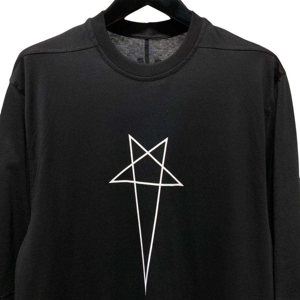 R.O Pentagram Logo Black T-Shirt™