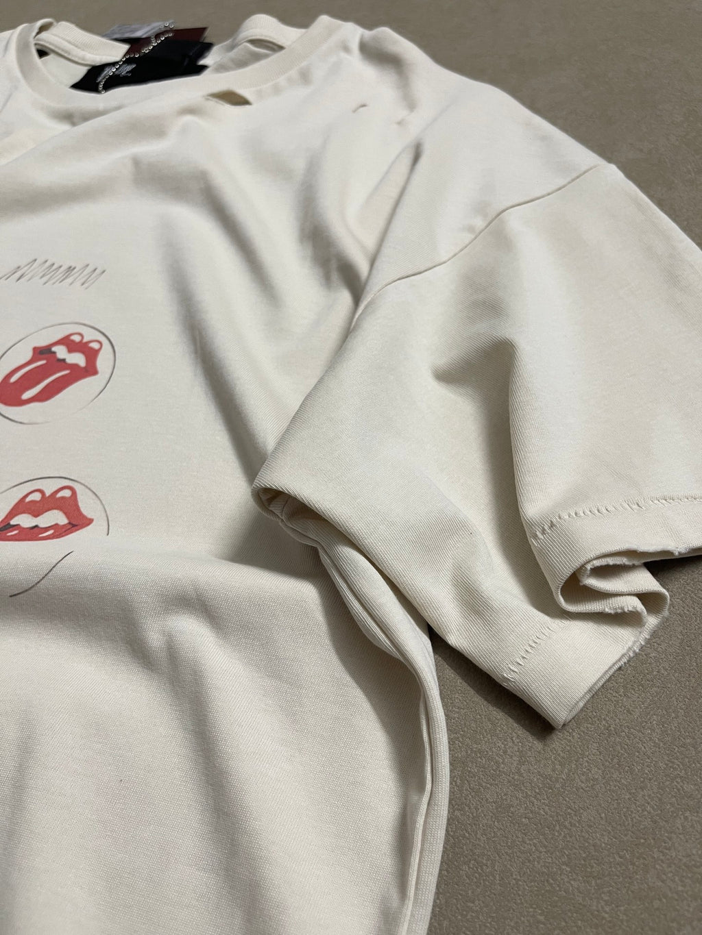 Paly Hllywd Stones Red Rocks Tee™