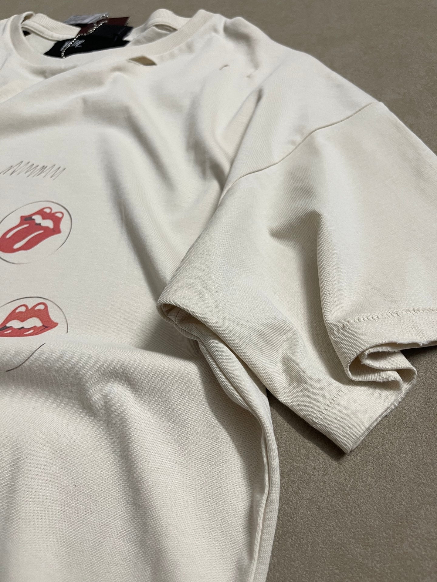 Paly Hllywd Stones Red Rocks Tee™
