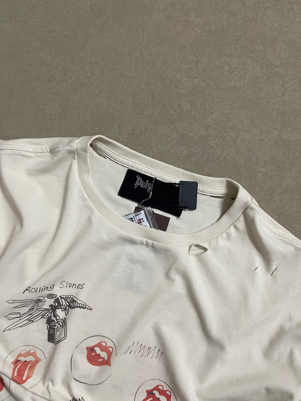 Paly Hllywd Stones Red Rocks Tee™