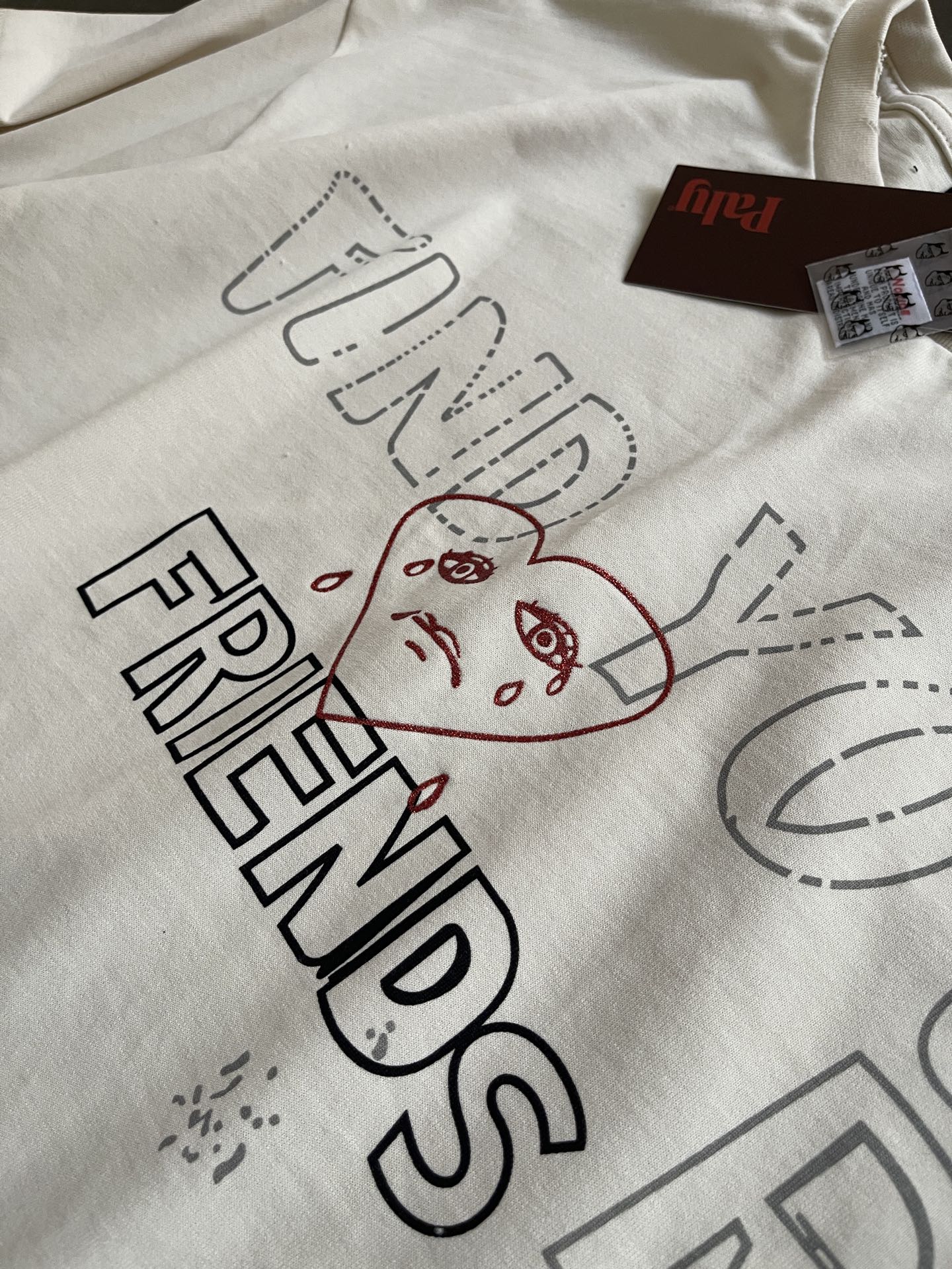 Paly Hllywd Find Your Friends Tee™
